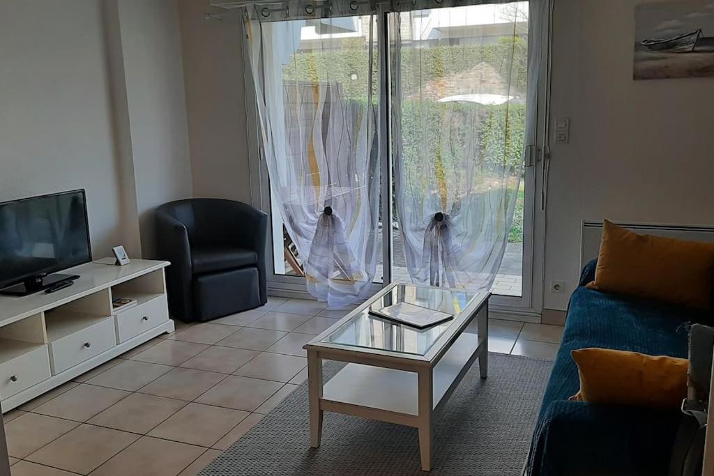 Hyper Centre De Sarzeau, Grand Appartement Au Calme Avec Jardinet Экстерьер фото